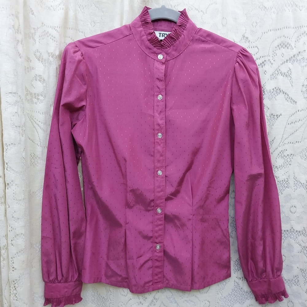Vintage 1970s Button Front Blouse Top Ruffle Cuffs Collar Try 1 Magenta Size S M